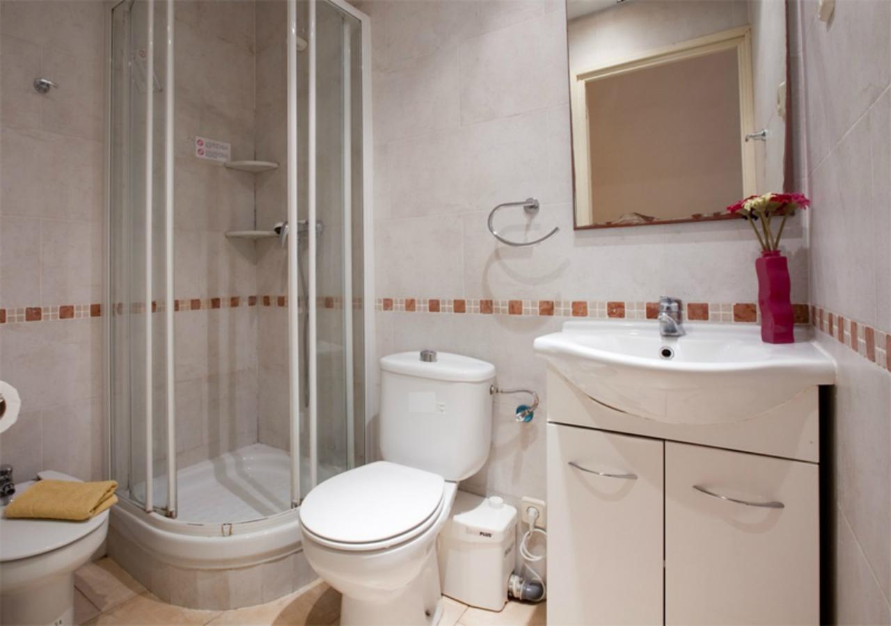 Aparteasy - Family Sant Antoni Apt. 巴塞罗那 外观 照片