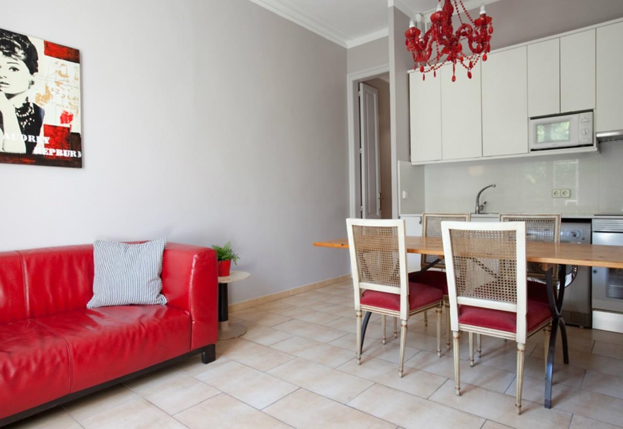 Aparteasy - Family Sant Antoni Apt. 巴塞罗那 外观 照片